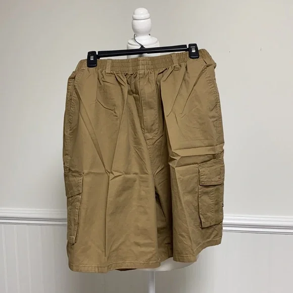 Men’s Shorts - Picture 2 of 4